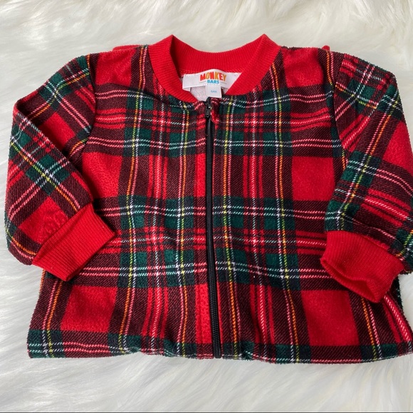 3/$15🎉 Plaid Christmas Pajamas 6M - Picture 1 of 3